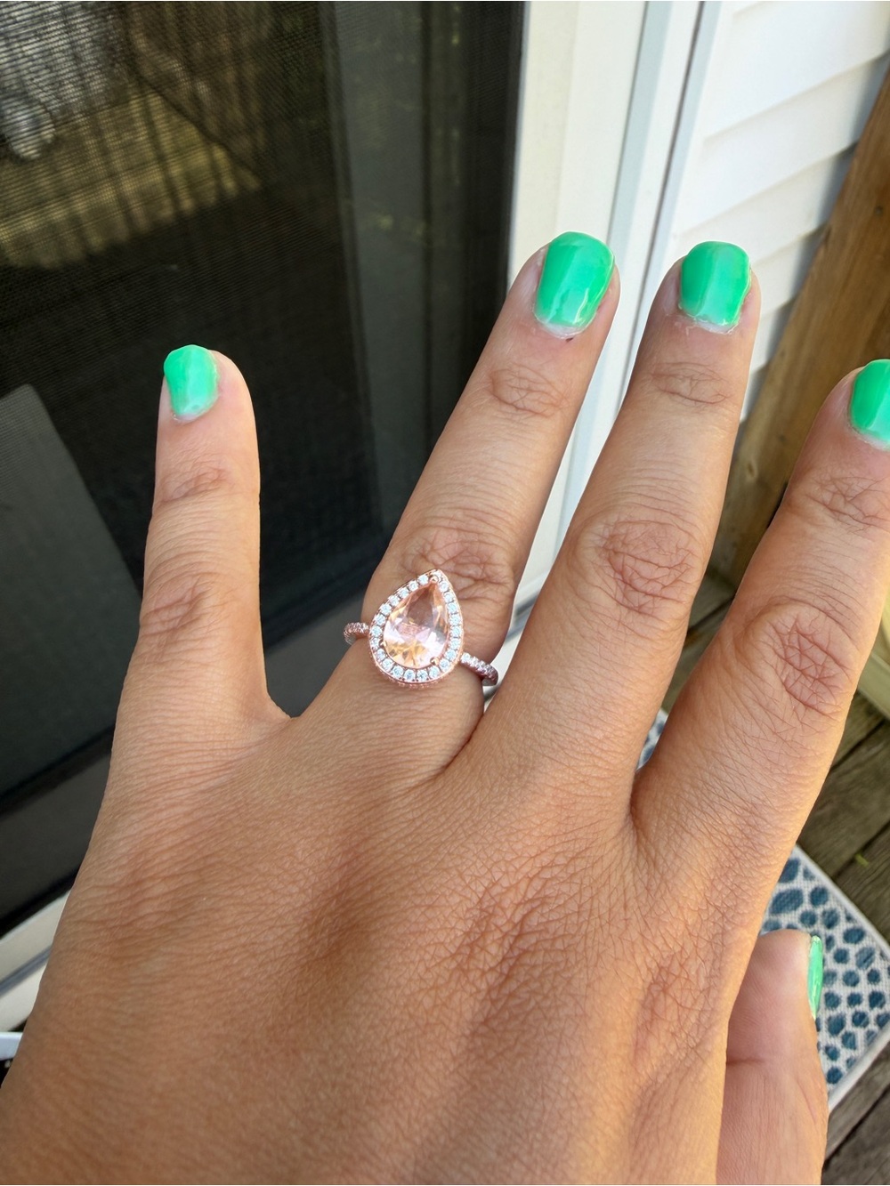 Everly Rings Pear-Shaped Pink Halo Ring in Rose Gold